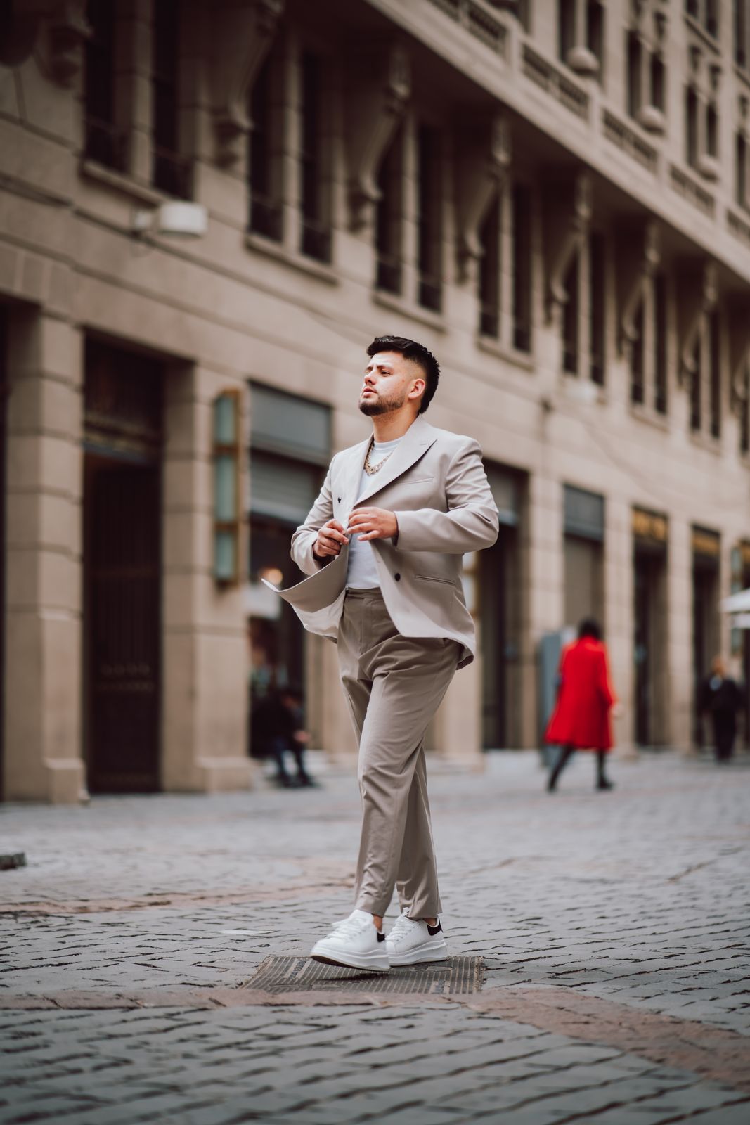 Arriendo de trajes para hombre - Elegant Suit Men Santiago